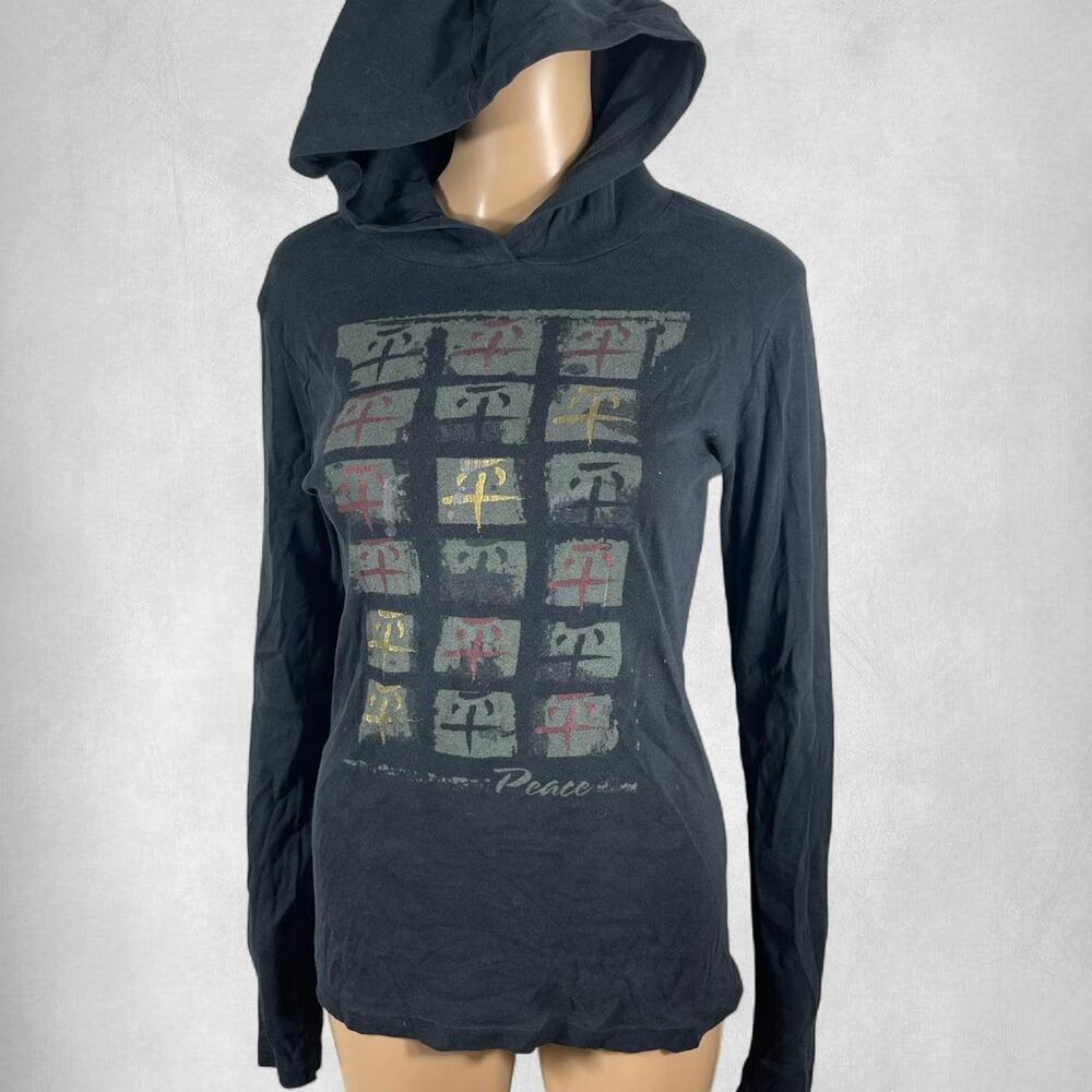 Black long sleeve graphic hoodie